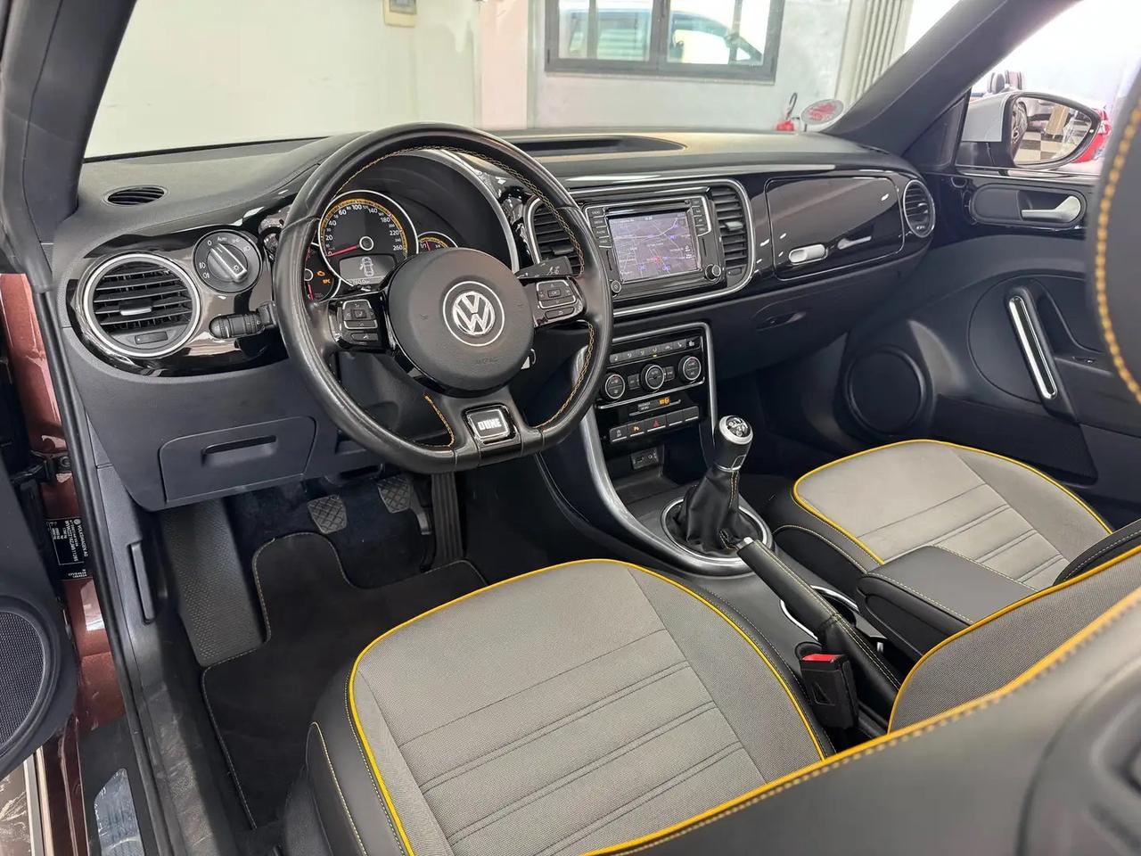 Volkswagen Maggiolino Cabrio 1.2 TSI Design BlueMotion Technology Dune