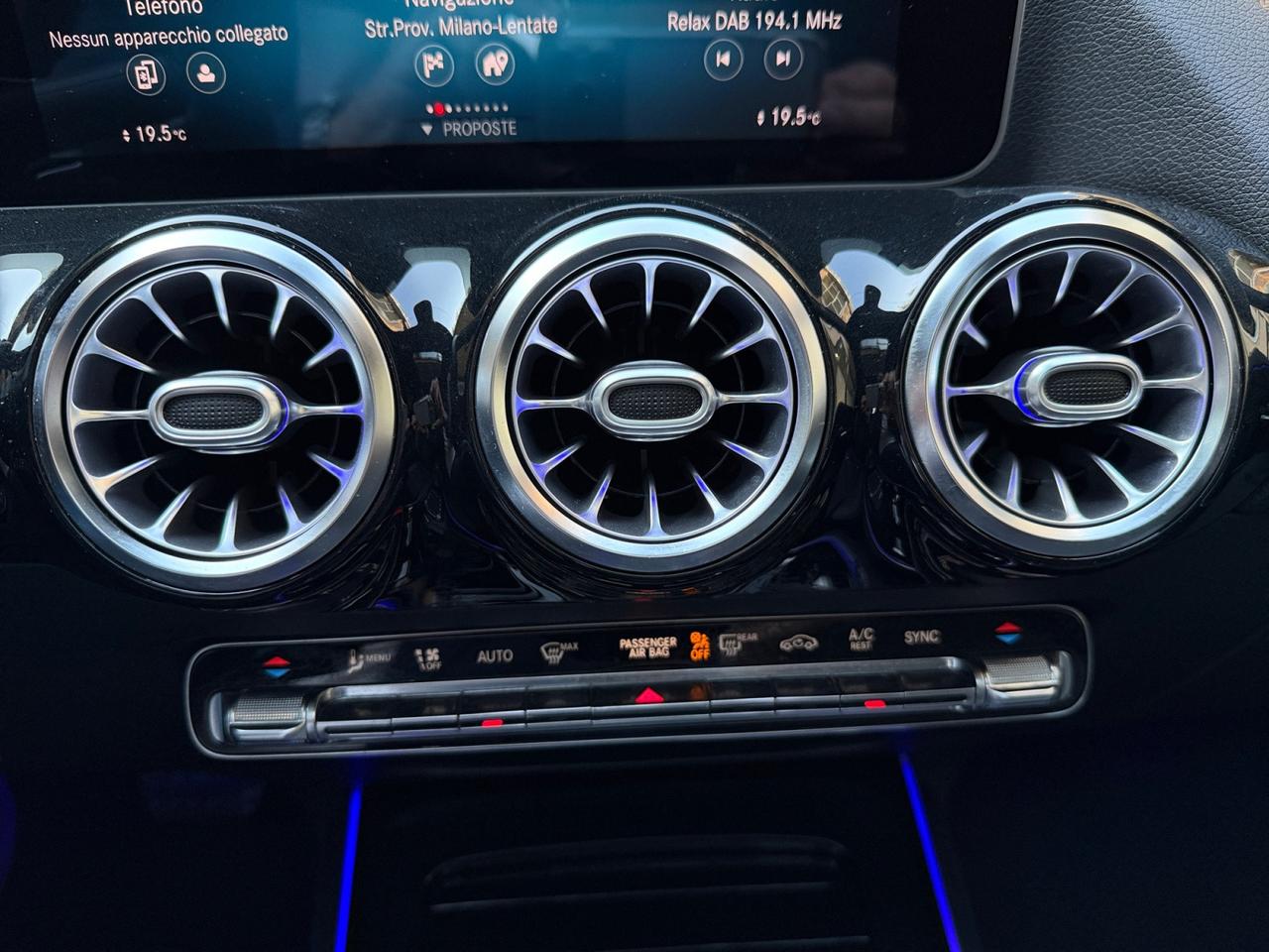 Mercedes GLA 200 d Premium 4matic autom. "TETTO PANORAMICO"