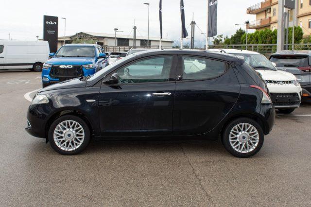 LANCIA Ypsilon 1.2 69 CV 5 porte Gold