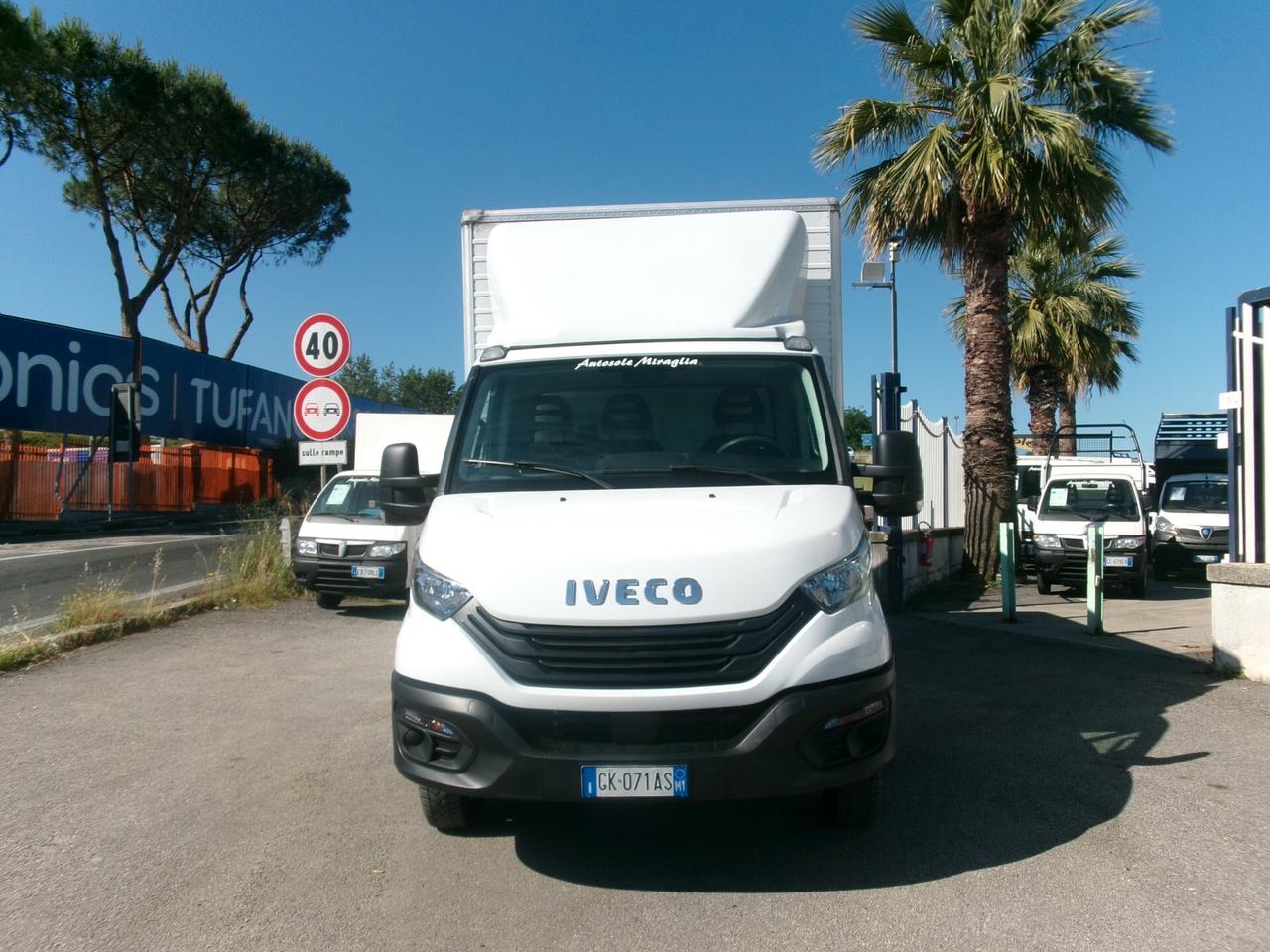 Iveco Daily 35C14 2.3 140CV E6D FURGONE IN LEGA 5 METRI 10 PEDANE