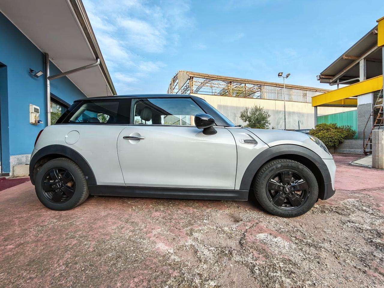 Mini 1.5 Cooper D NEO PATENTATI SOLO 142MILA KM EURO6!!!!