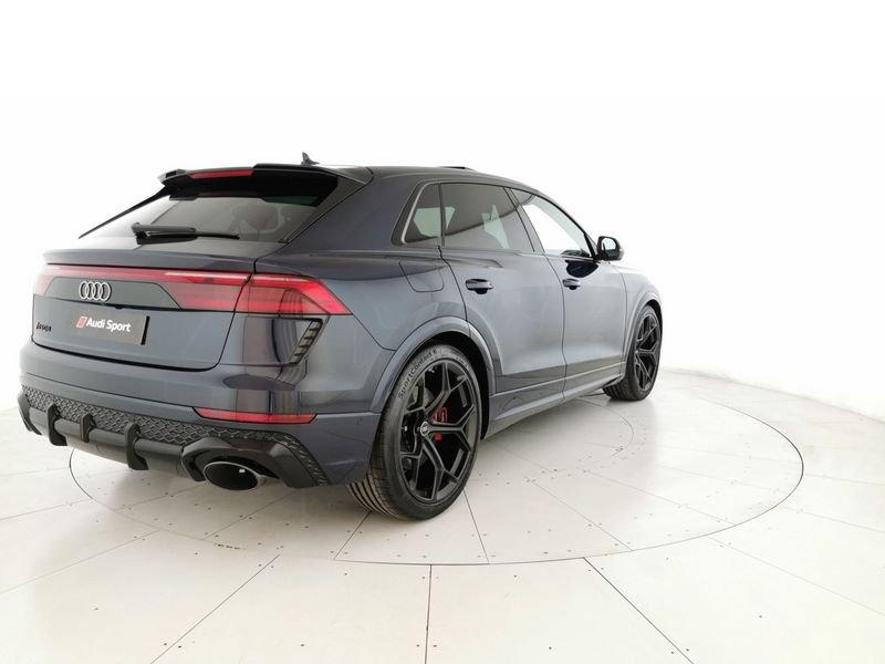 Audi Q8 RS 4.0 mhev 48V performance 640cv tiptronic