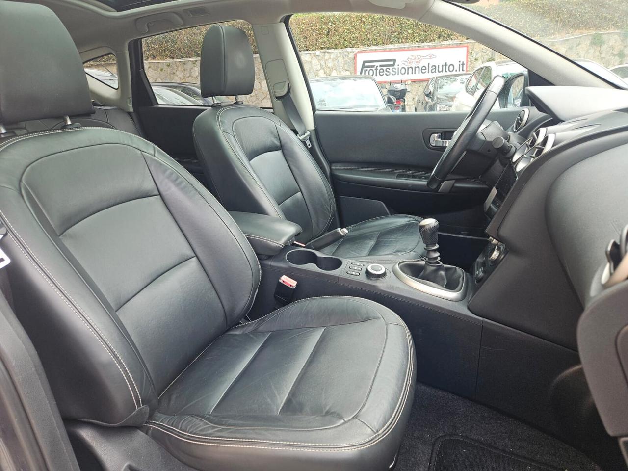 Nissan Qashqai 1.6 dCi DPF Lounge 4WD