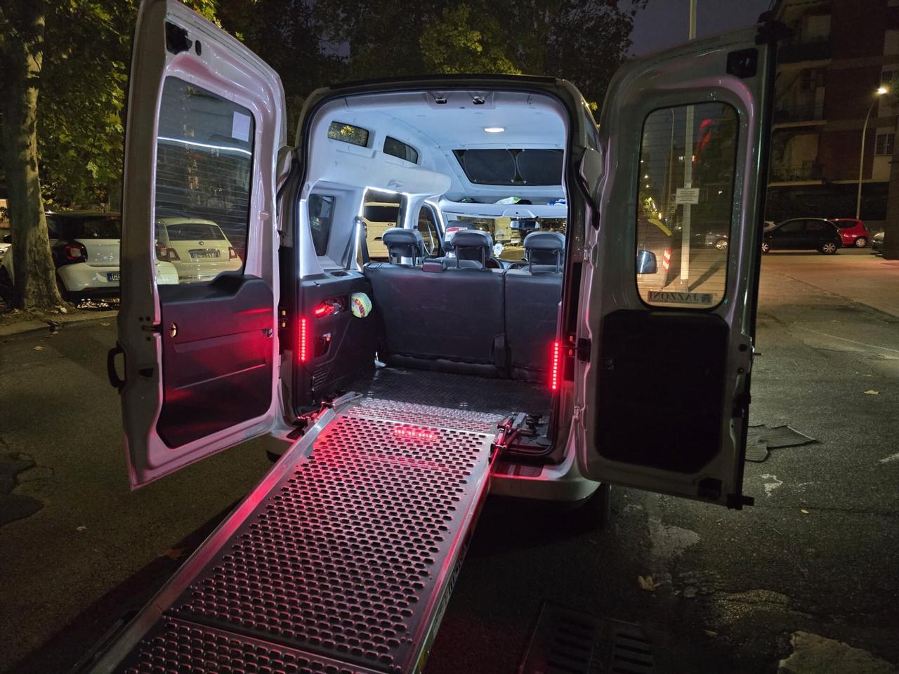 Fiat Doblò 1.6 MJT Lounge - CON PEDANA