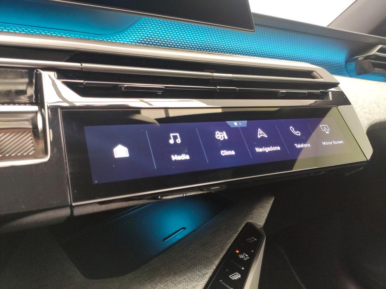 Peugeot 3008 Hybrid 136 e-DCS6 GT