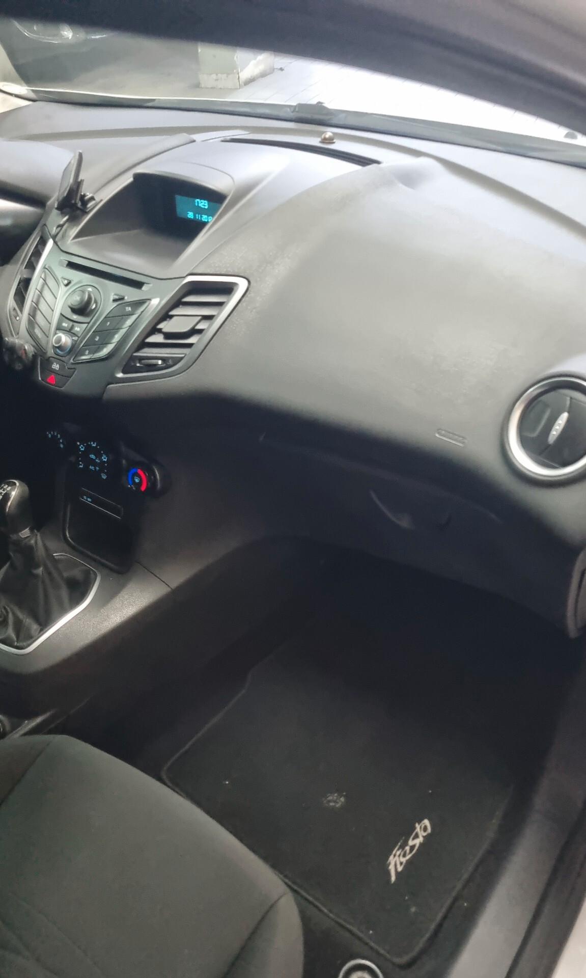 Ford Fiesta 1.0 EcoBoost 100CV 5 porte Titanium