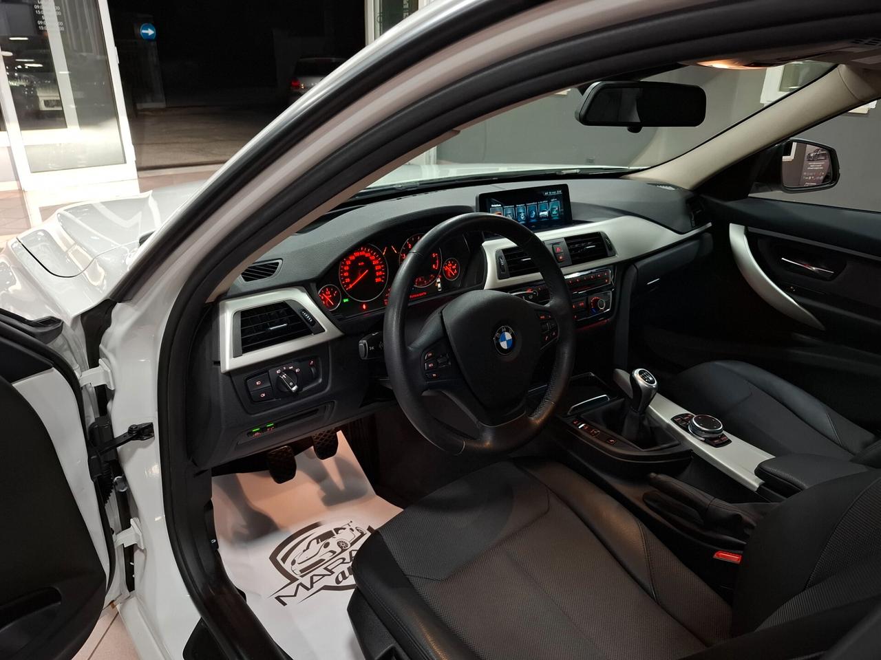 Bmw 320d Luxury Berlina