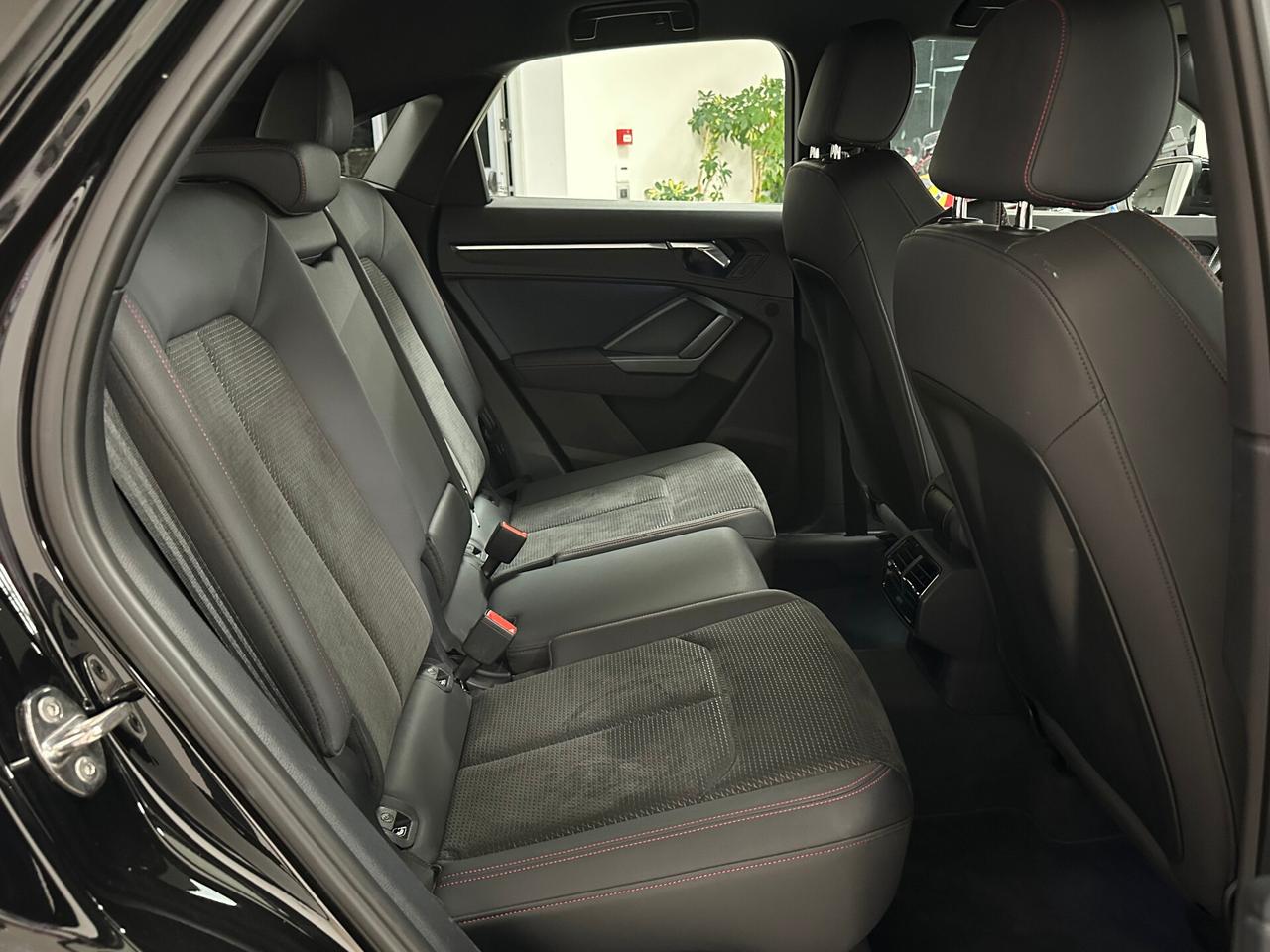Audi Q3 35 TDI 150 CV S tronic S line edition 2020