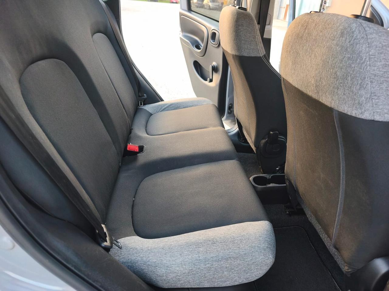 Fiat Panda 2022---1.0 Benzina Ibrida Neopatentati