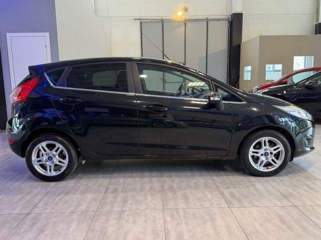 FORD Fiesta 1.4 5P. GPL Titanium
