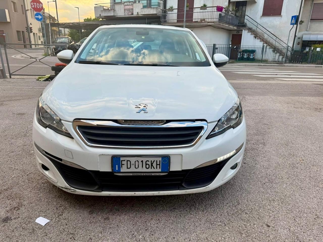 Peugeot 308 BlueHDi 120 S&S EAT6 GT Line