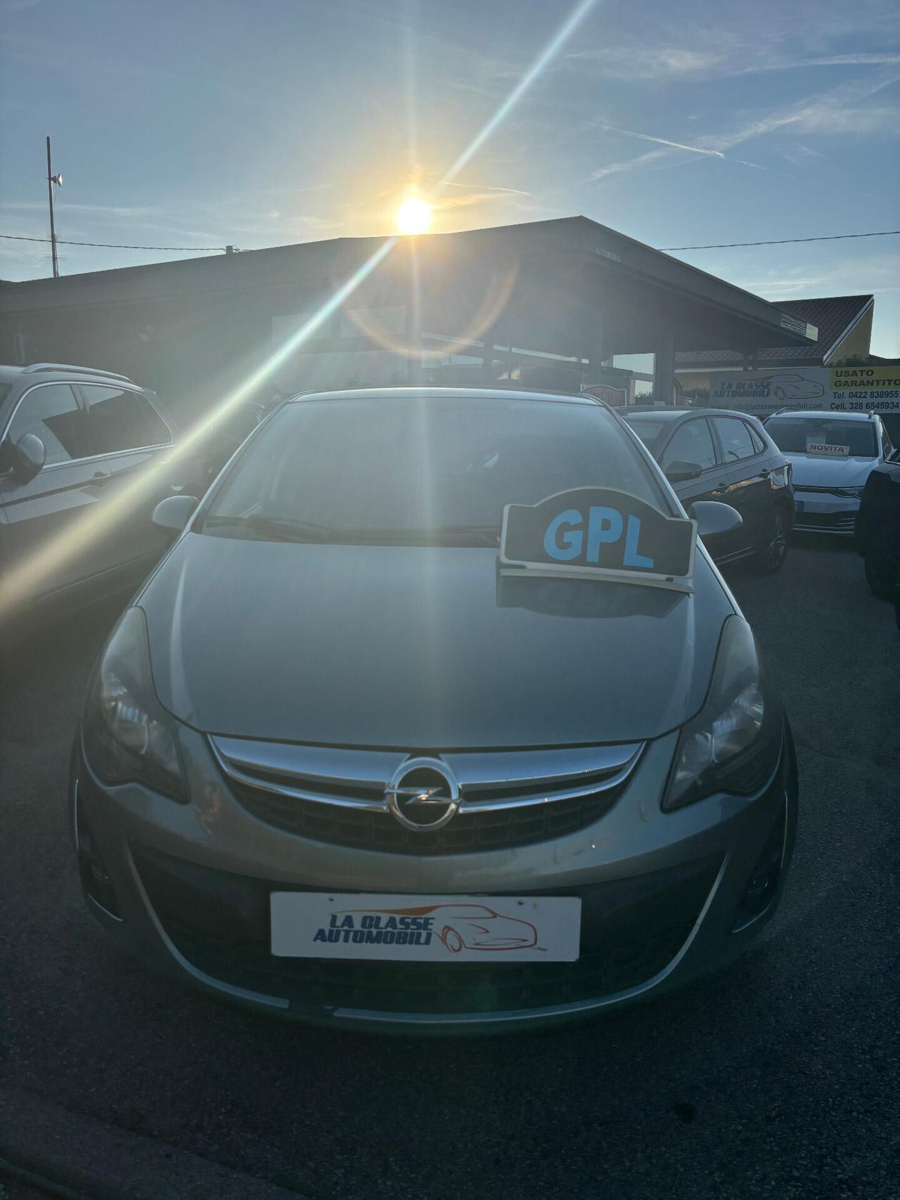 Opel Corsa 1.2 85CV 3 porte BENZINA GPL