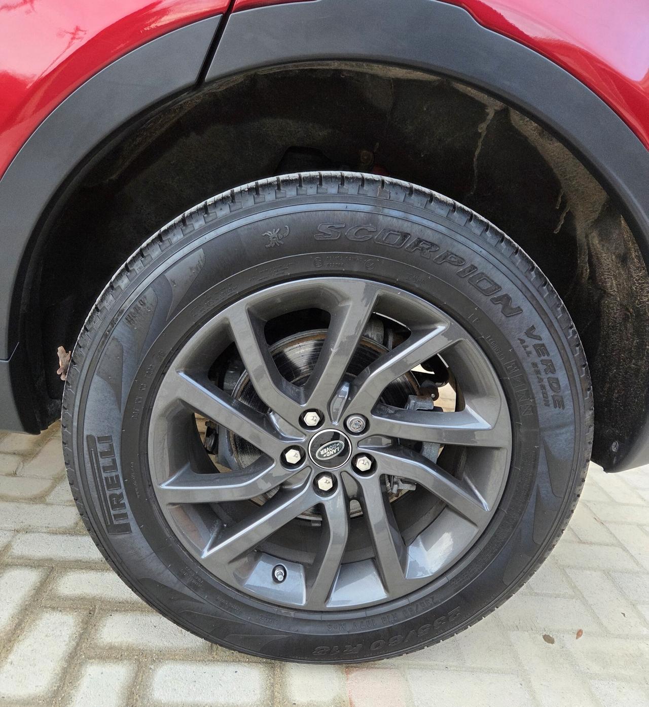 Land Rover Discovery Sport 2.0 TD4 AWD 180 CV SE 4X4