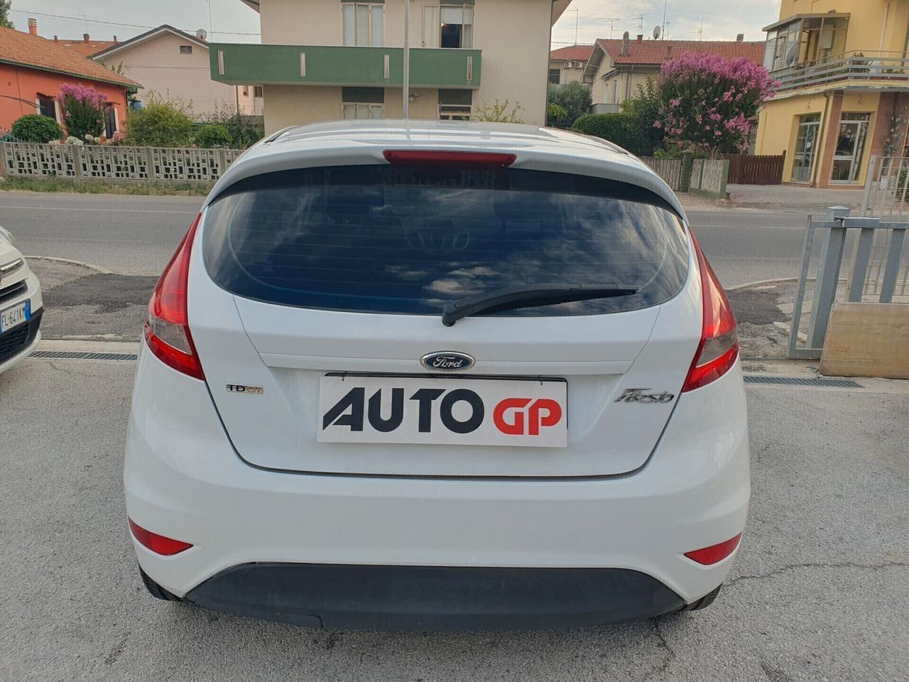 Ford Fiesta 1.4 TDCi 5p. Neopatentati 2010