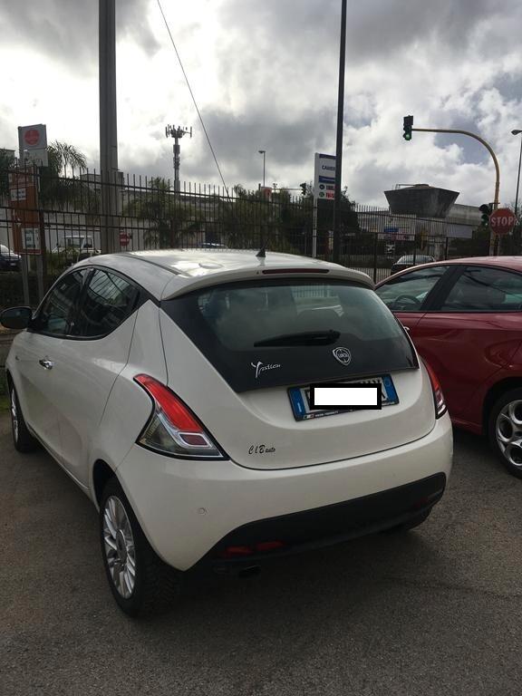 Lancia Ypsilon 1.2 69 CV 5 porte Gold