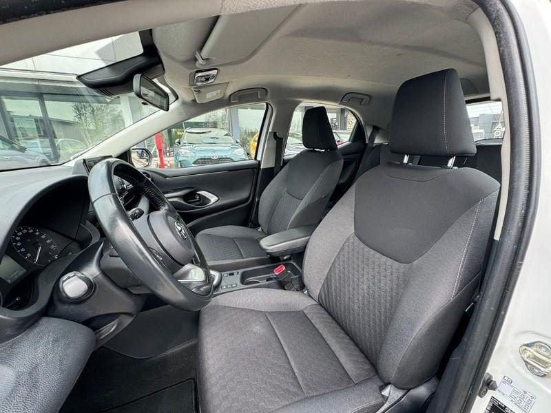 Toyota Yaris Hybrid Active MY22