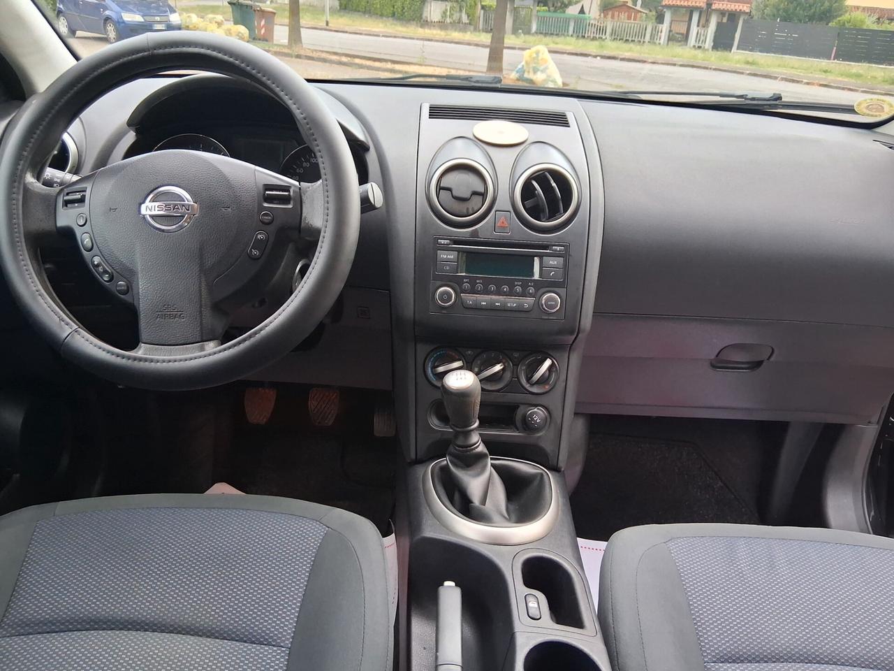 Nissan Qashqai 1.5 dCi DPF Tekna..KM 163 000..NEOPATENTATI. CELL 320 147 1147 WUATSAPP..3276540940