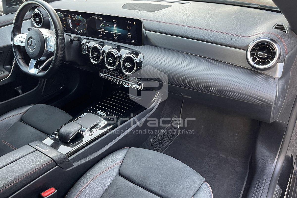 MERCEDES CLA 200 d Automatic Premium