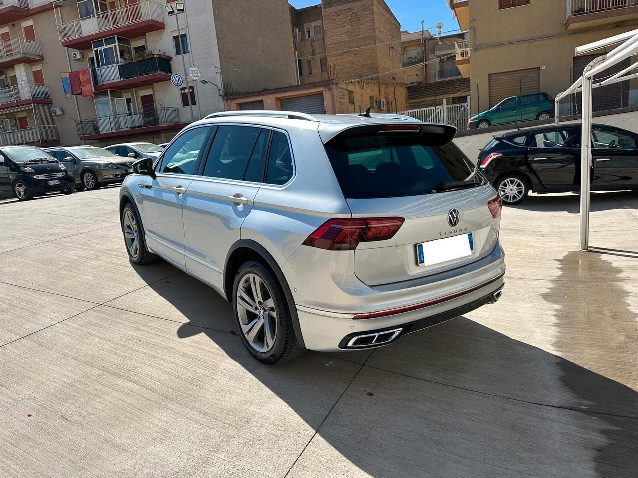 Volkswagen Tiguan 2.0 TDI 150 CV SCR DSG 4MOTION R-Line