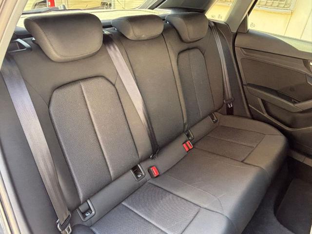 AUDI A3 35 2.0 tdi Business Advanced s-tronic