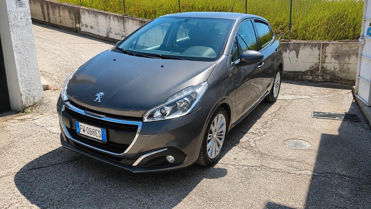 PEUGEOT 208 1.6 HDI