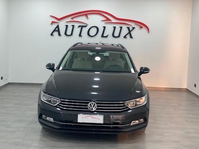 Volkswagen Passat Variant 1.6 TDI DSG ANTRACITE interno CHIARO