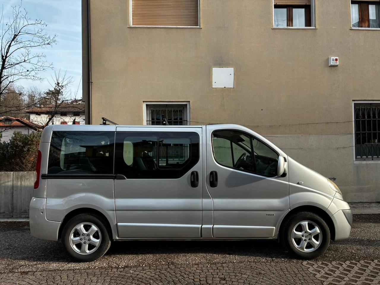 Opel Vivaro 2.0 CDTI 84kW TOUR COSMO 8POSTI