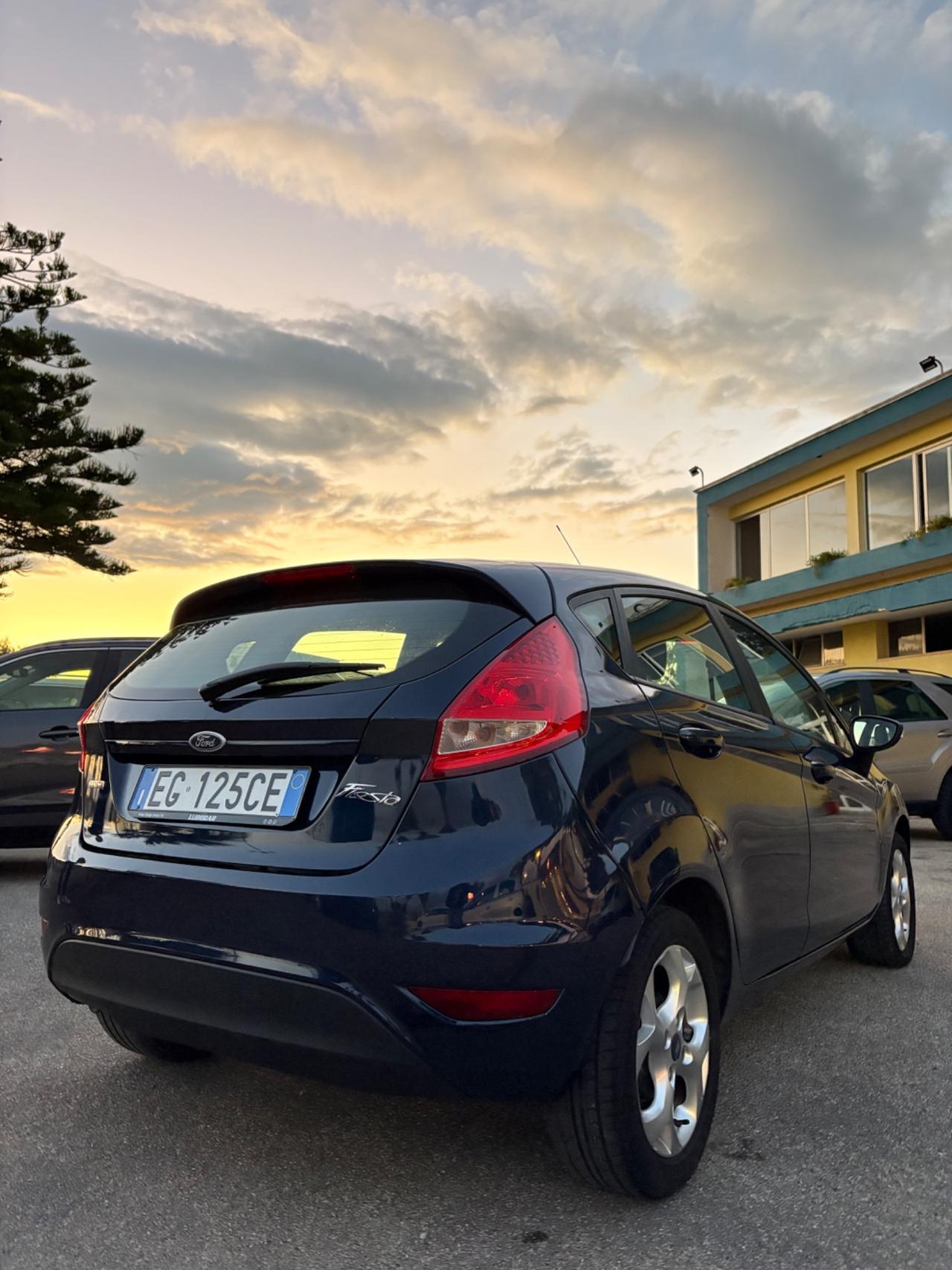 Ford Fiesta 1.4 TDCi 5p. Titanium