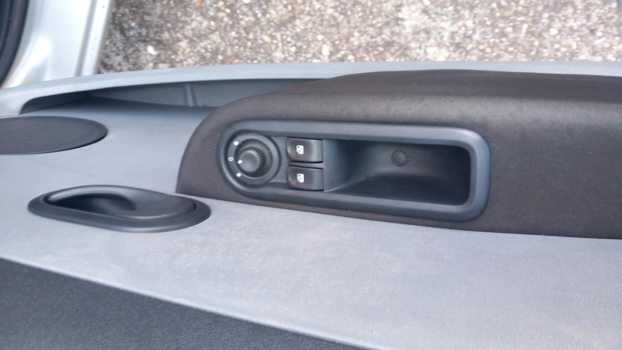 Renault Clio Storia 1.2 3 porte Dynamique