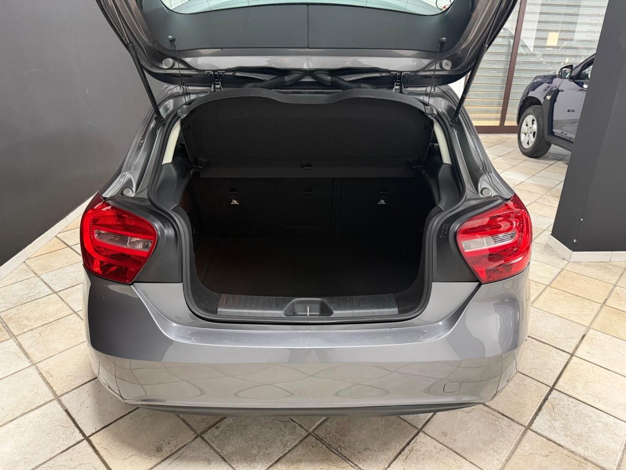 MERCEDES A 180CDI (110) Executive 2013