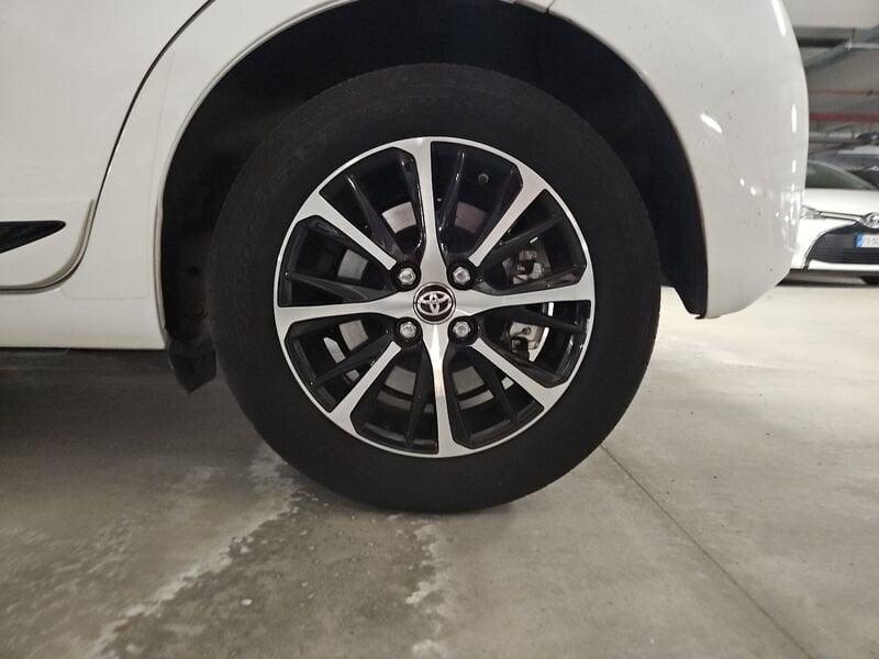Toyota Yaris 1.5 Hybrid 5 porte Active