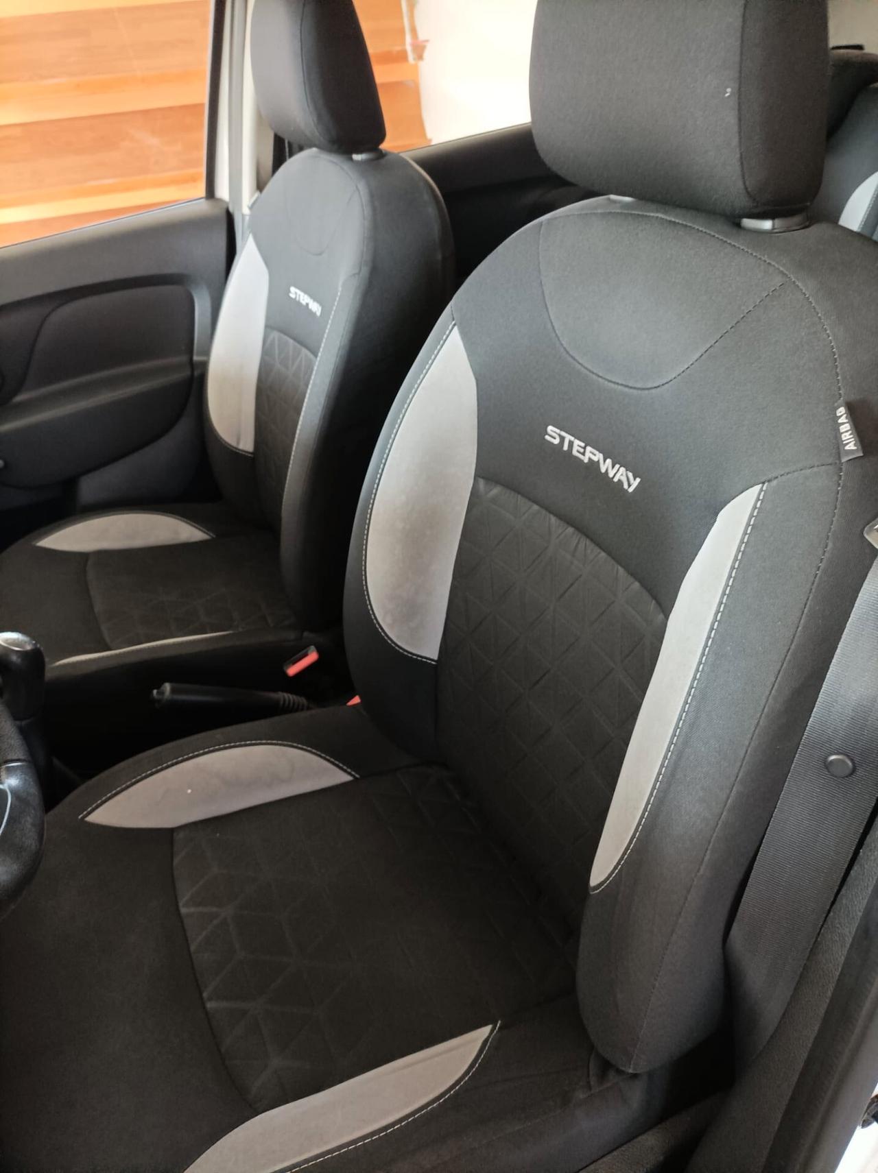Dacia Sandero Stepway 1.5 dCi 8V 90CV-DISTR FATTA-2014