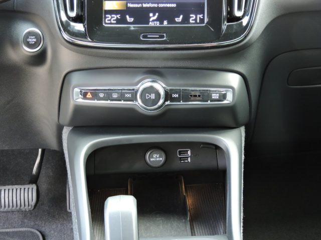 VOLVO XC40 T2 CORE AUTOMATICA AZIENDALE