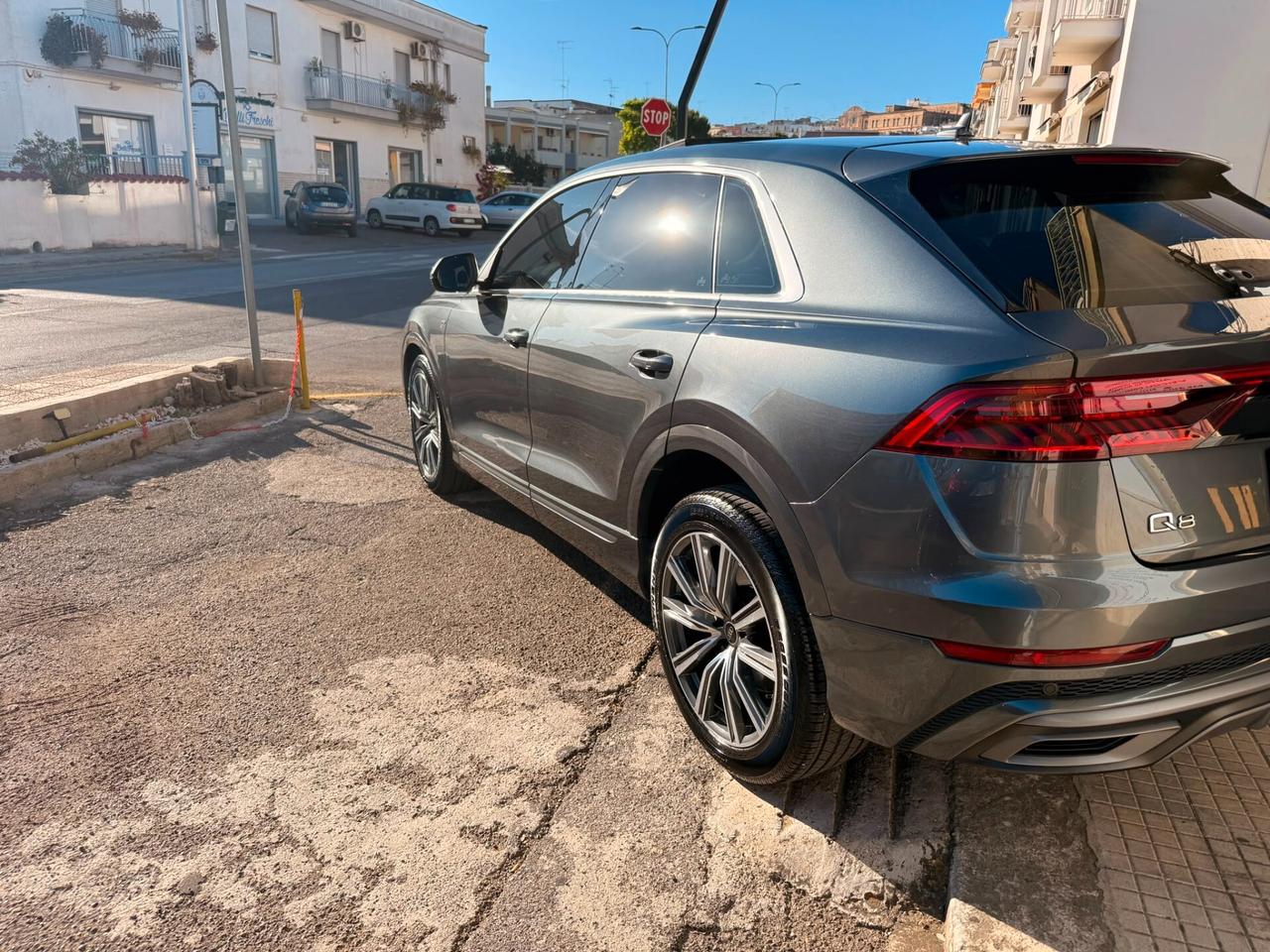 audi q8 s line 2022 tetto!