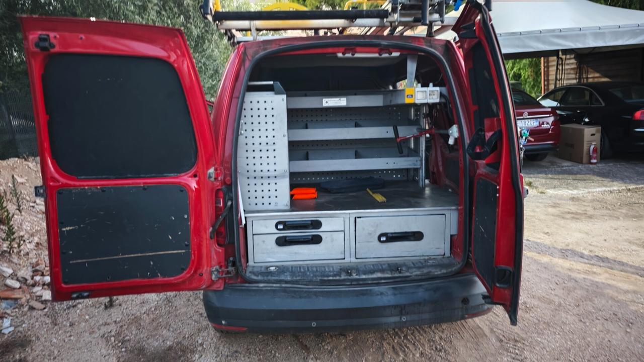 Volkswagen Caddy 2.0 tdi 122cv 4motion iva compresa
