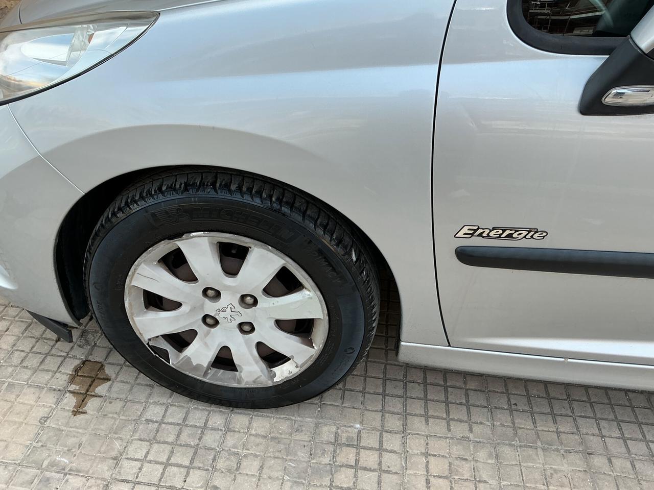 Peugeot 207 1.4 HDi 70CV 5p. ONE Line