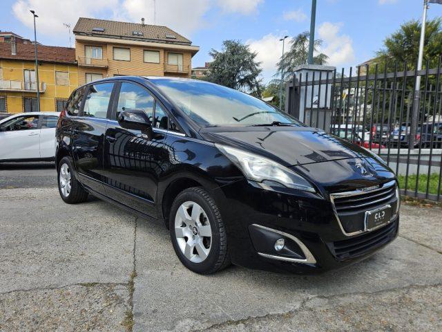 PEUGEOT 5008 1.6 HDi 115CV 7POSTI