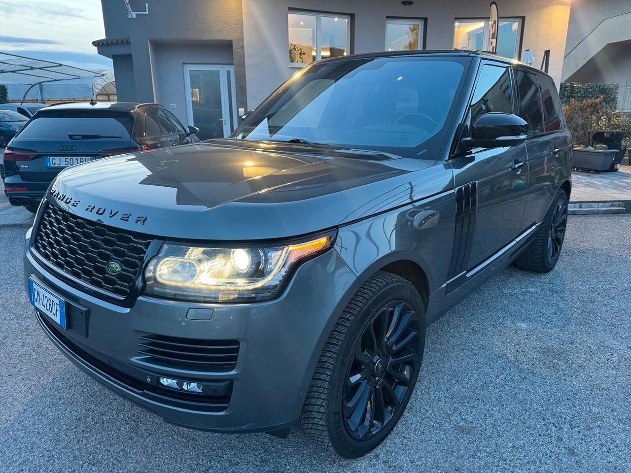 Land Rover Range 4.4 SDV8 Vogue