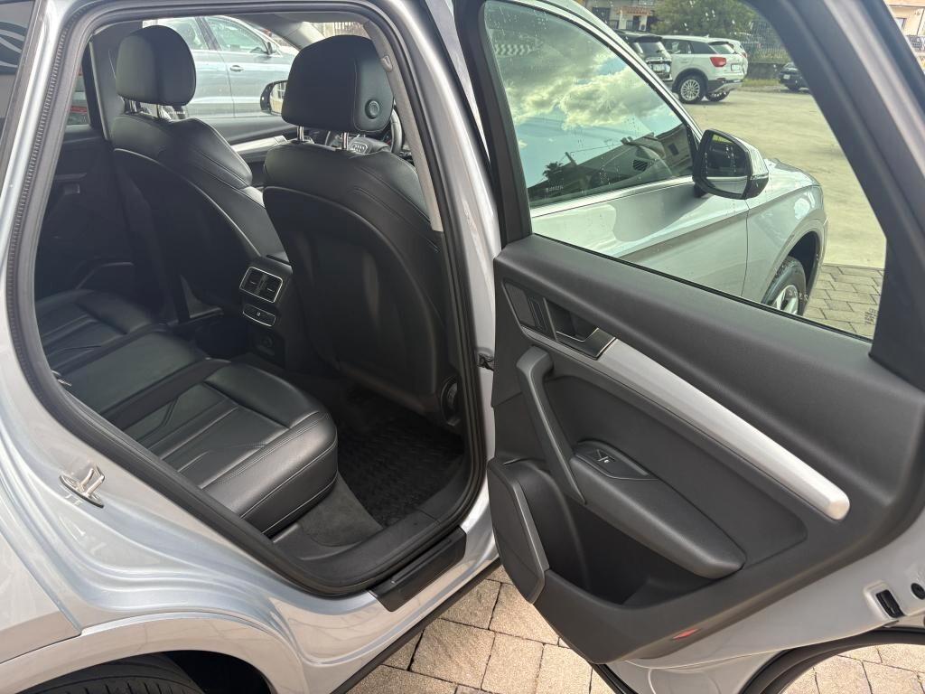 Audi Q5 2.0 TDI 190 CV quattro S tronic Business Sport