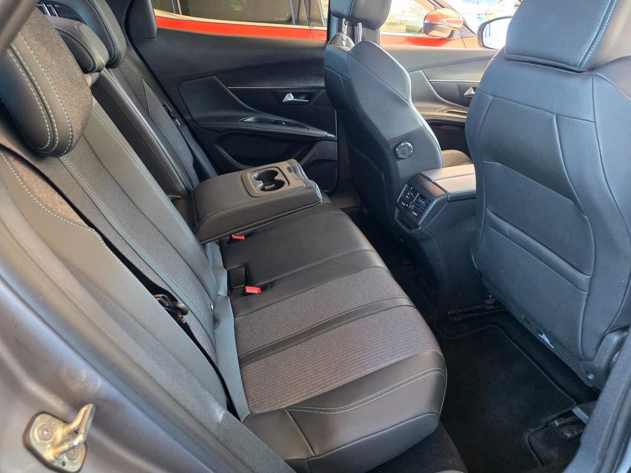 Peugeot 3008 BlueHDi 130 S&S EAT8 Allure Pack