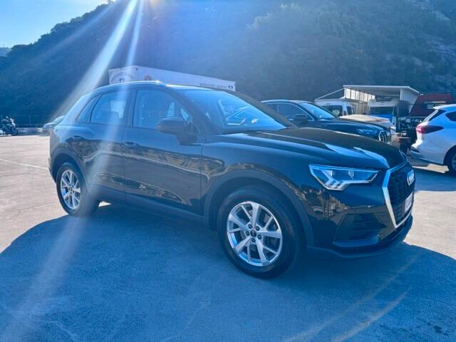 Audi Q3 45 1.4 tfsi hybrid / Plugin S-tronic Fatturabile