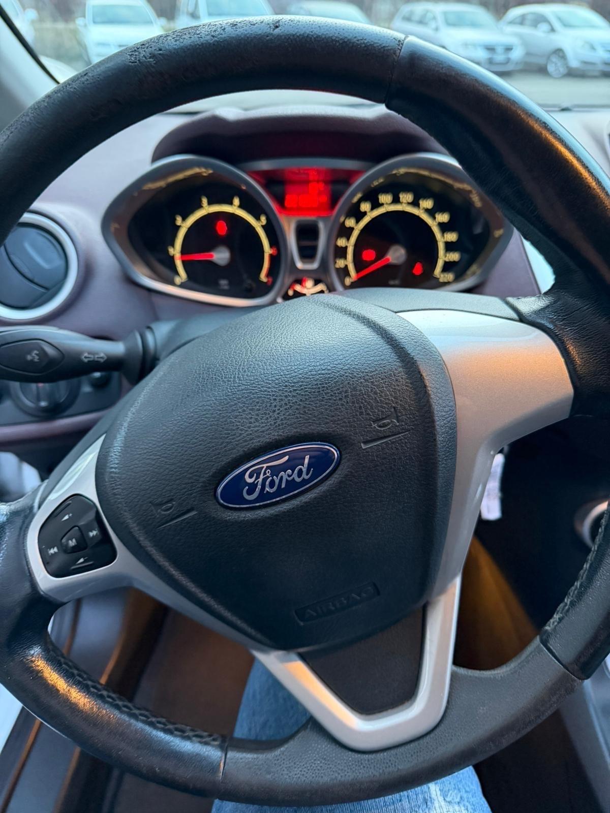 Ford Fiesta 1.4 97 CV KW 81 5 porte Titanium