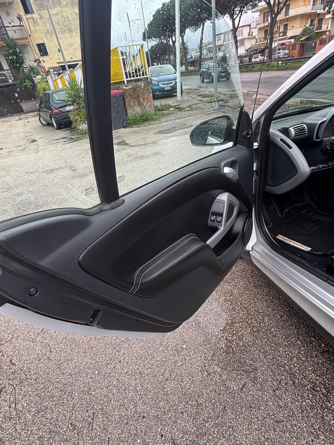 Smart ForTwo 1000 45 kW coupé pure