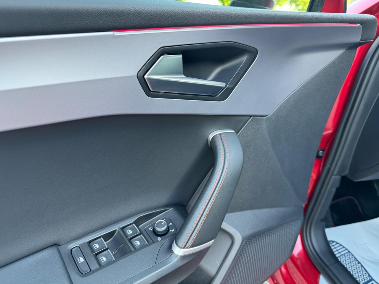 Seat Leon 1.5 eTSI 150 CV DSG FR