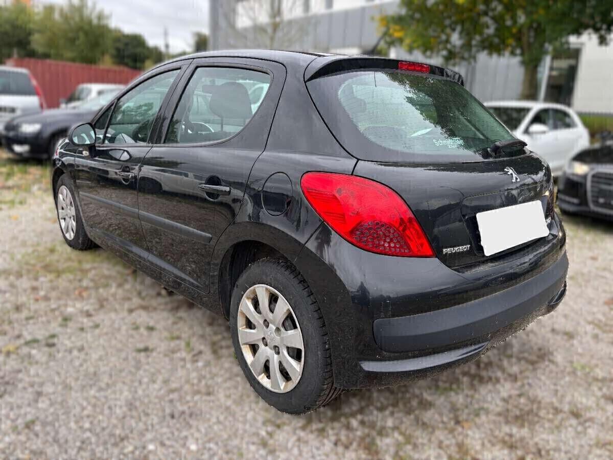 PEUGEOT 207 - APERTI AD AGOSTO
