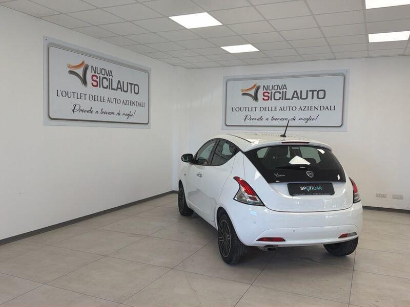 Lancia Ypsilon 1.2 69cv Start& Stop Gold