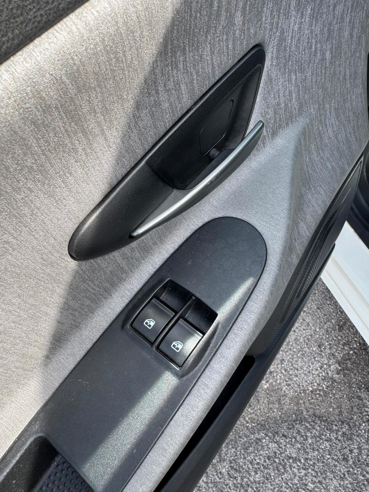 Lancia Ypsilon 1.2 BENZINA 69CV S&S SILVER 2012