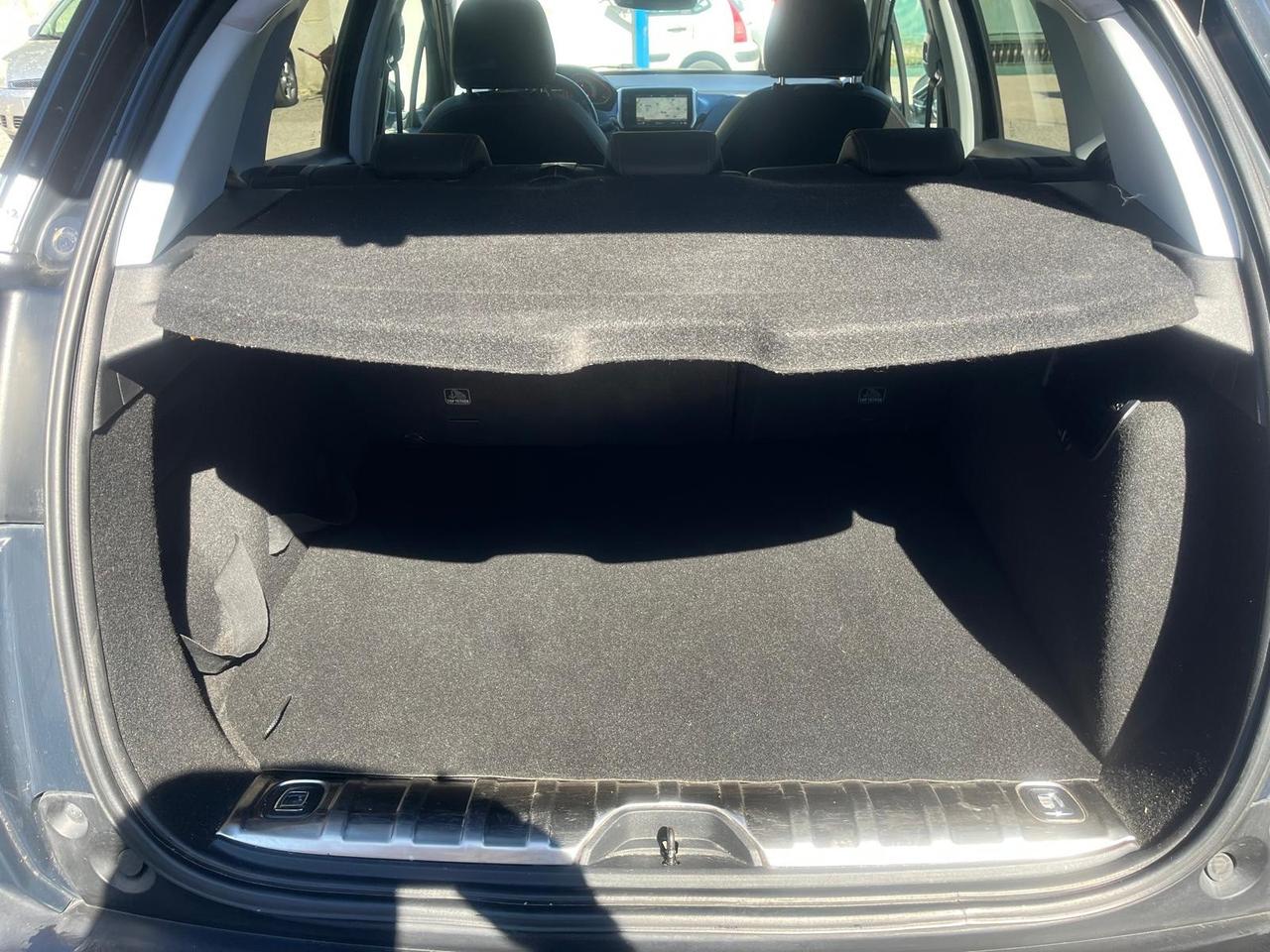 Peugeot 2008 -1.6 hdi/100cv-GT- LINE-km 58000-2017
