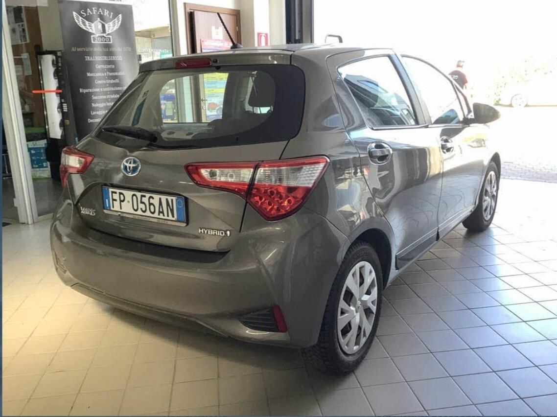 Toyota Yaris 1.5 Hybrid 5 porte Active