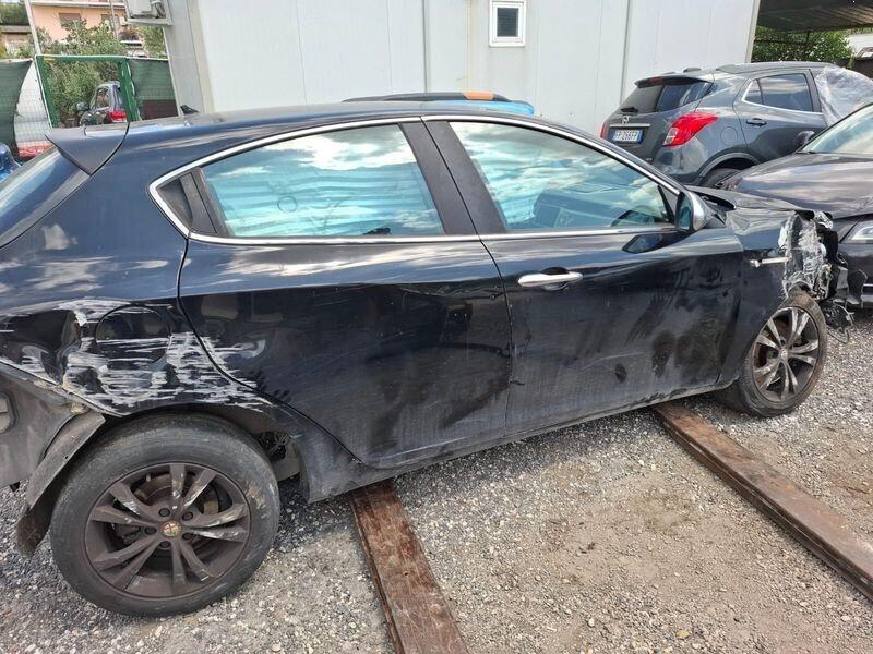 ALFA ROMEO GIULIETTA 1.4 BENZINAGPL SINISTRATA